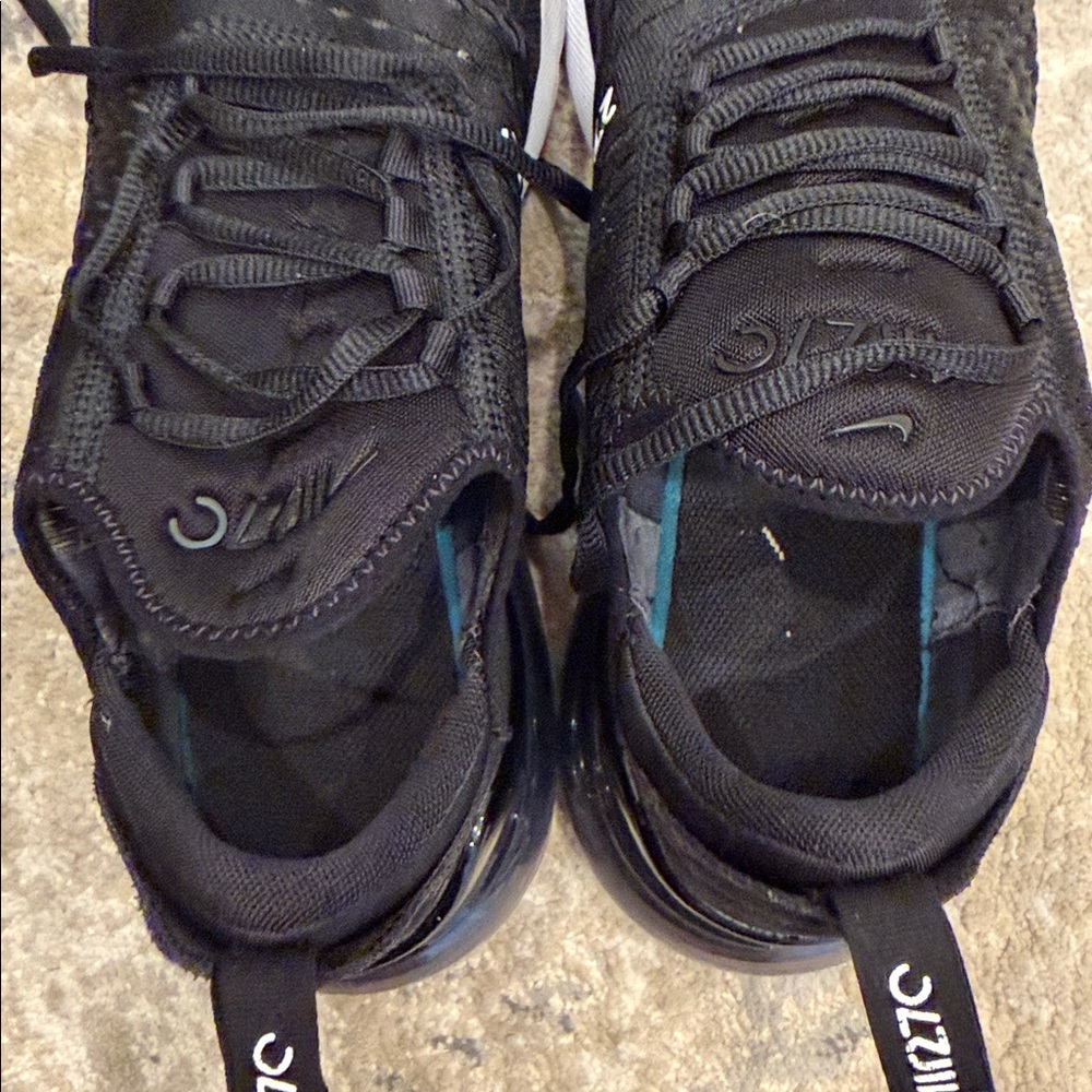 Nike Air Max 270 Black and White Shoes size 9.5 - Picture 12 of 12